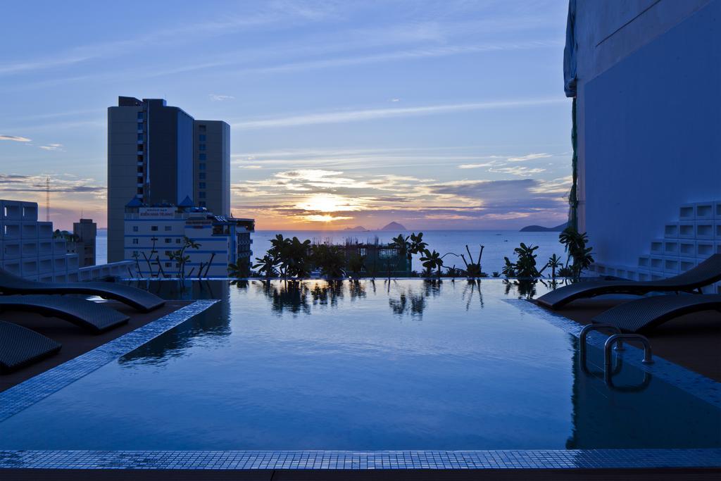 โกลเดน ฮอลิเดย์ โฮเต็ล นาตรัง Hotel ญาจาง ภายนอก รูปภาพ